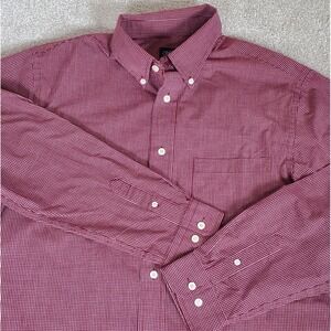 Consensus Shirt‎ Men's Button Down Size Medium Burgundy Check Long Sleeve